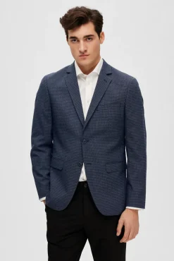 Blazer Slim Fit Estructurada Elaborada Con Materiales Reciclados^Selected New