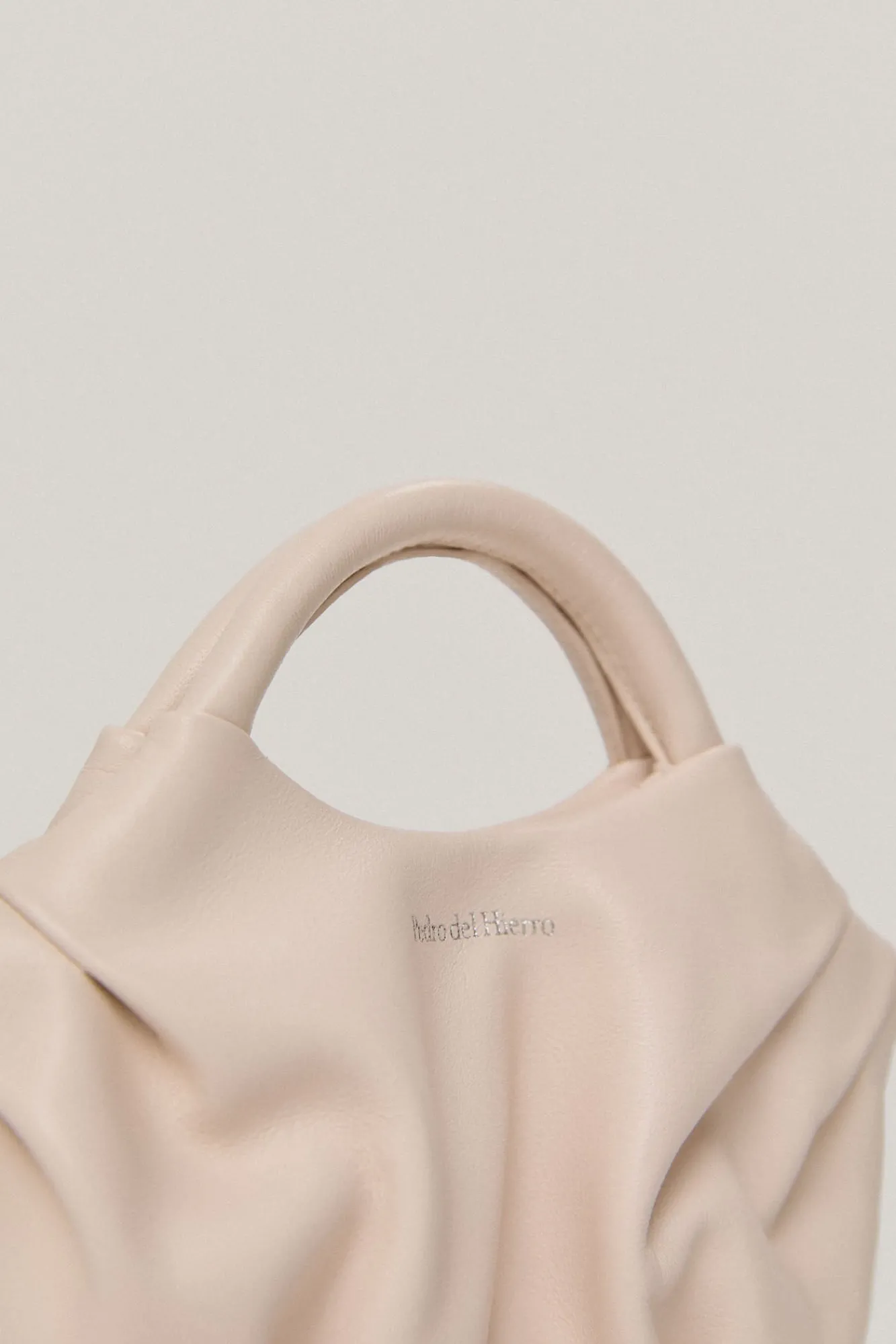 Bolso Pouch Pequeno De Piel^Pedro del Hierro Store
