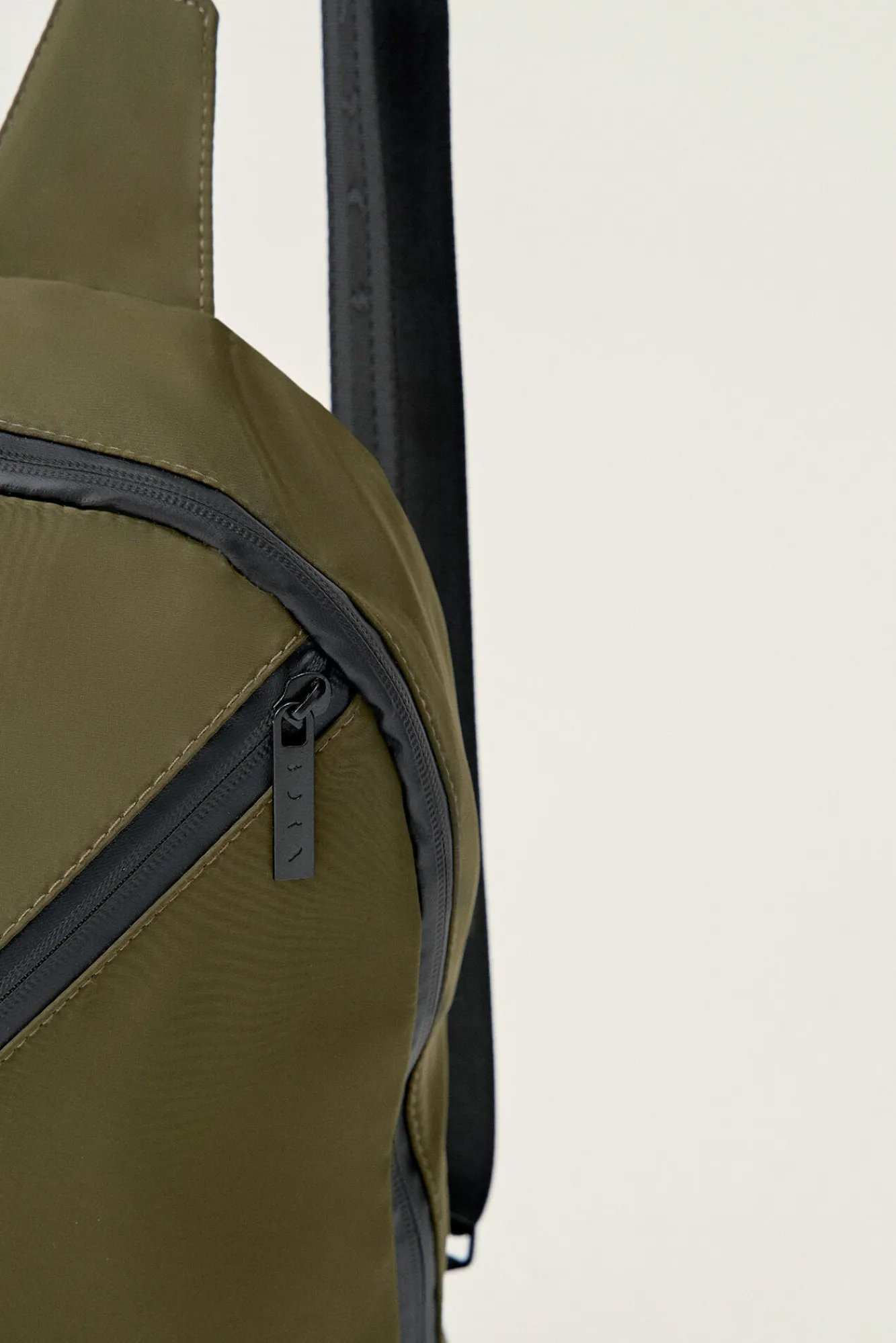 Bolso Stow Olive 2^Born Living Yoga Flash Sale