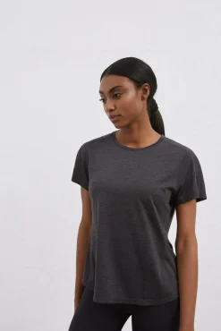 Camiseta Negra Ultraligera^Dash and Stars Sale