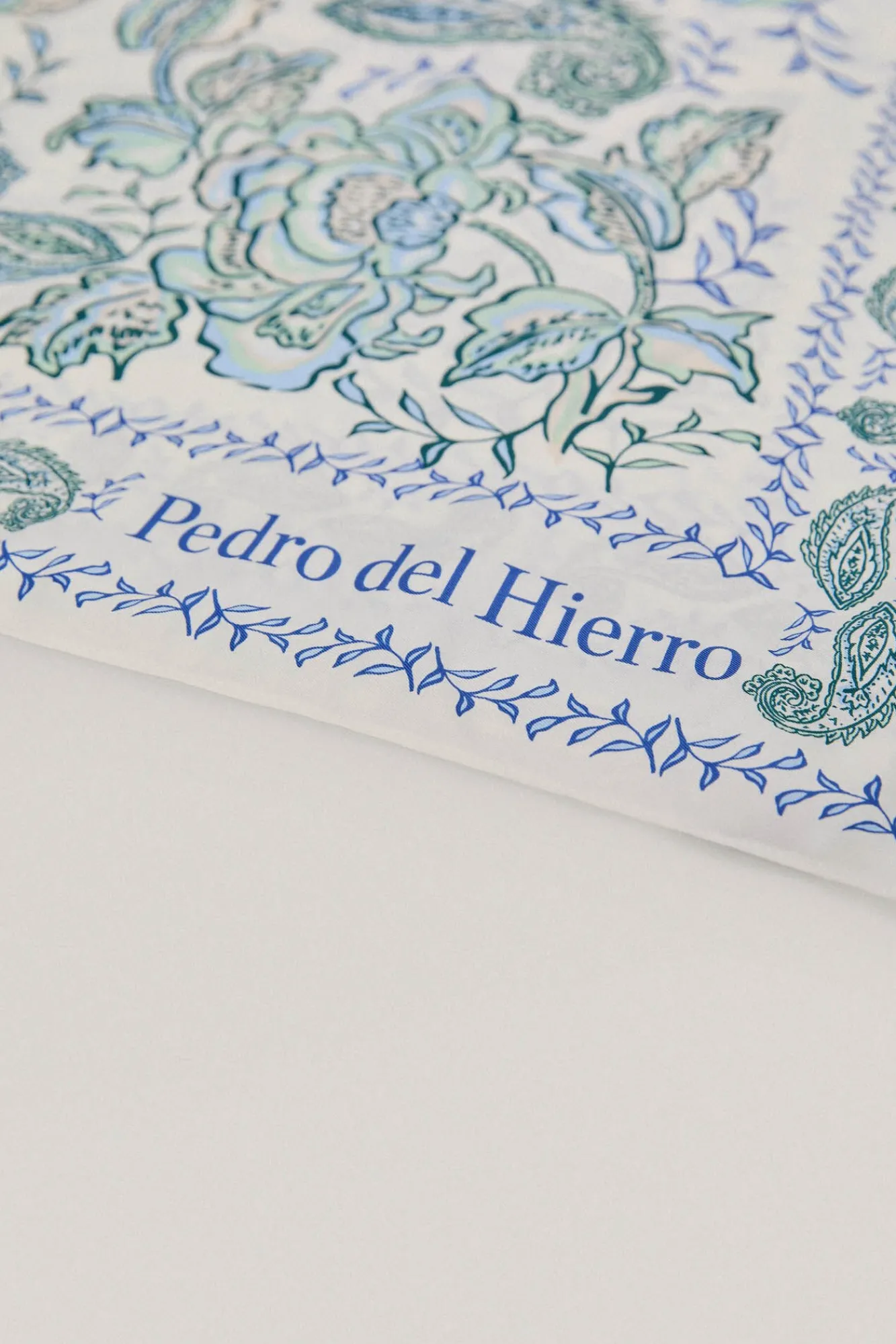 Chal Estampado Motivos Marinos^Pedro del Hierro New