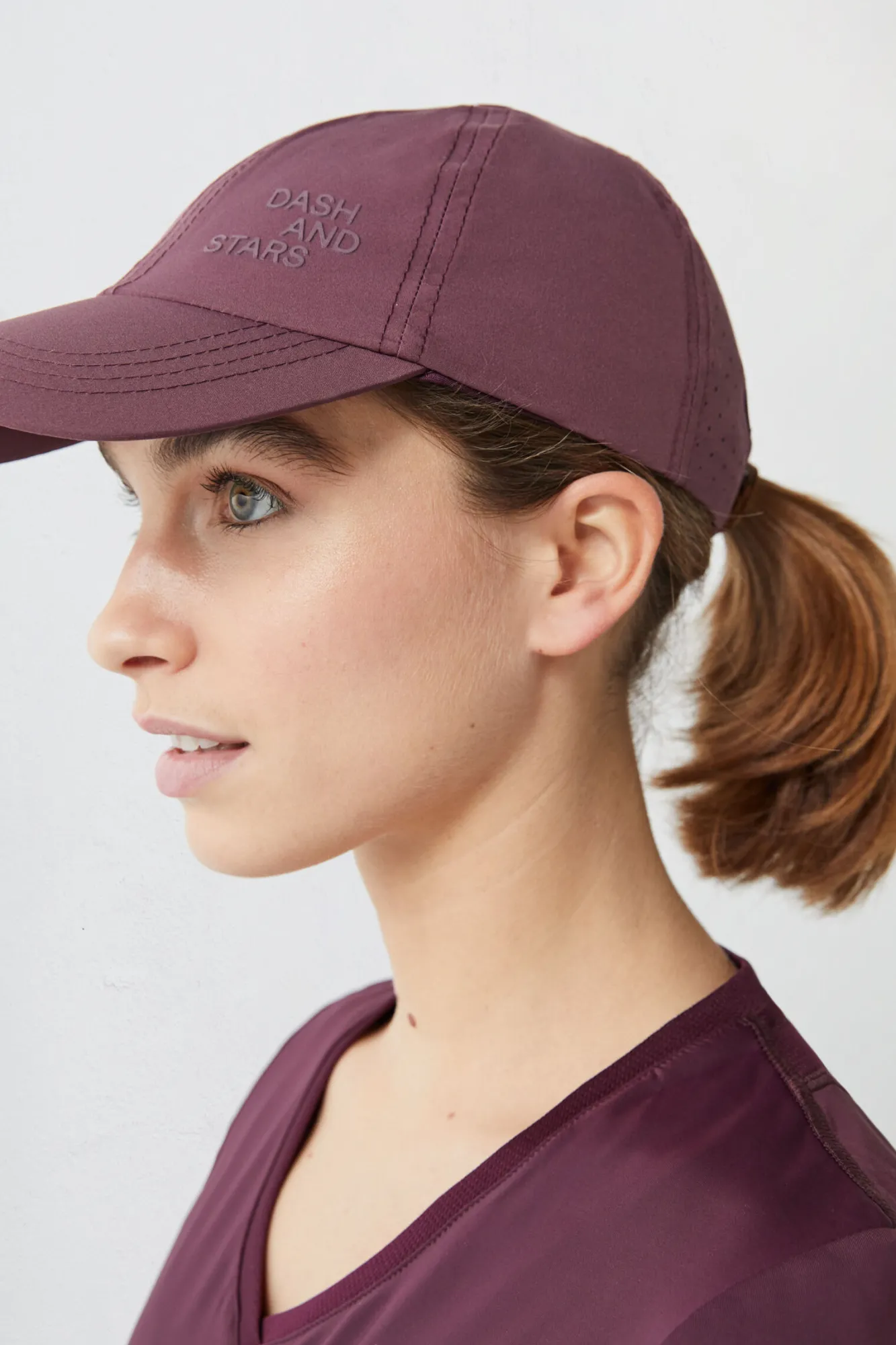 Gorra Tecnica Granate^Dash and Stars Fashion