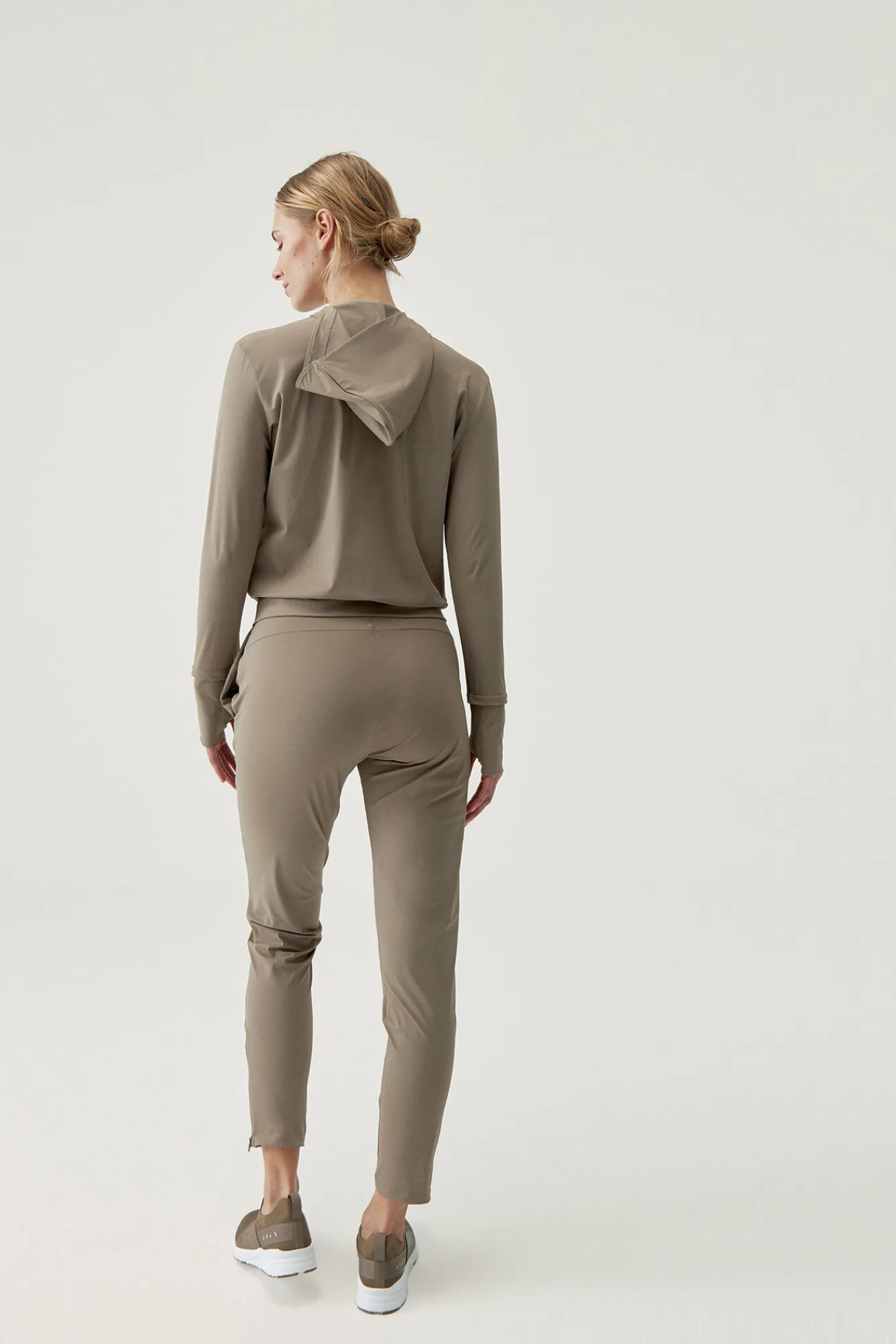 Jogger Airla Fossil^Born Living Yoga Flash Sale
