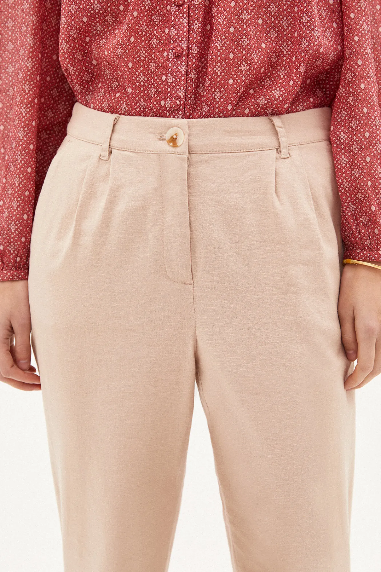 Julieta Pantalon Rustico Con Pinzas^Hoss Intropia Fashion
