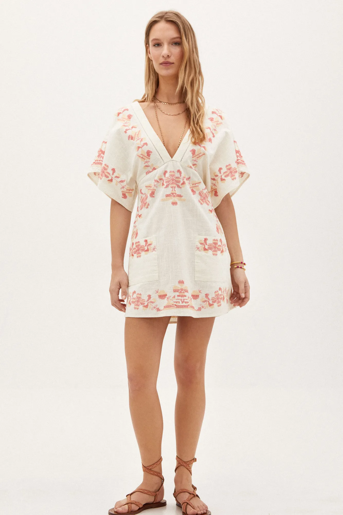 Marisa. Vestido Corto Bordado^Hoss Intropia Cheap