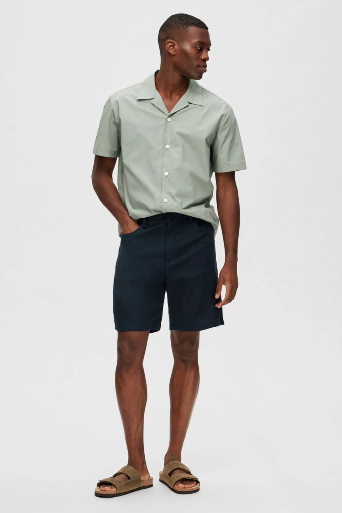 Pantalon Chino Corto De Algodon Reciclado.^Selected Best