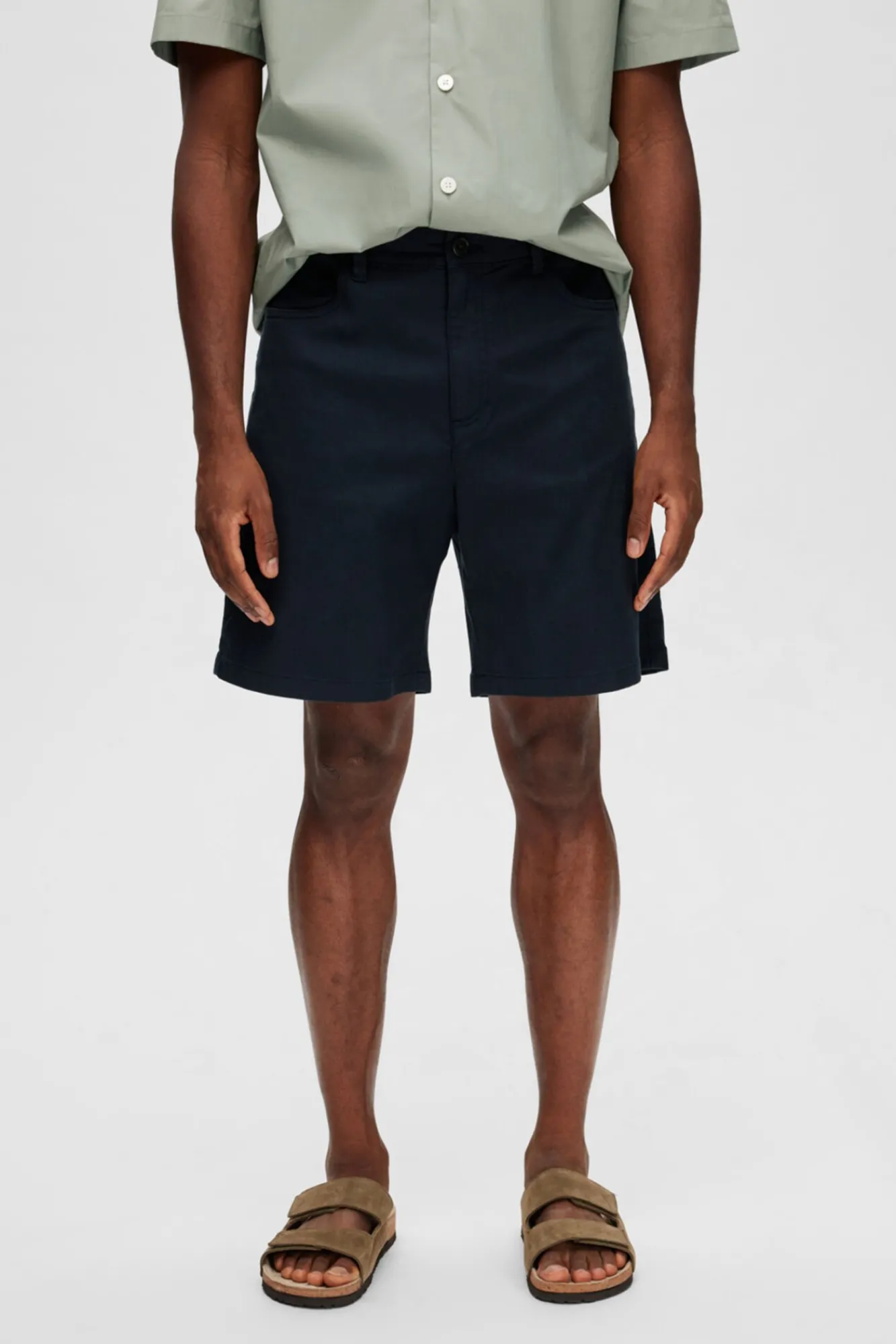Pantalon Chino Corto De Algodon Reciclado.^Selected Best