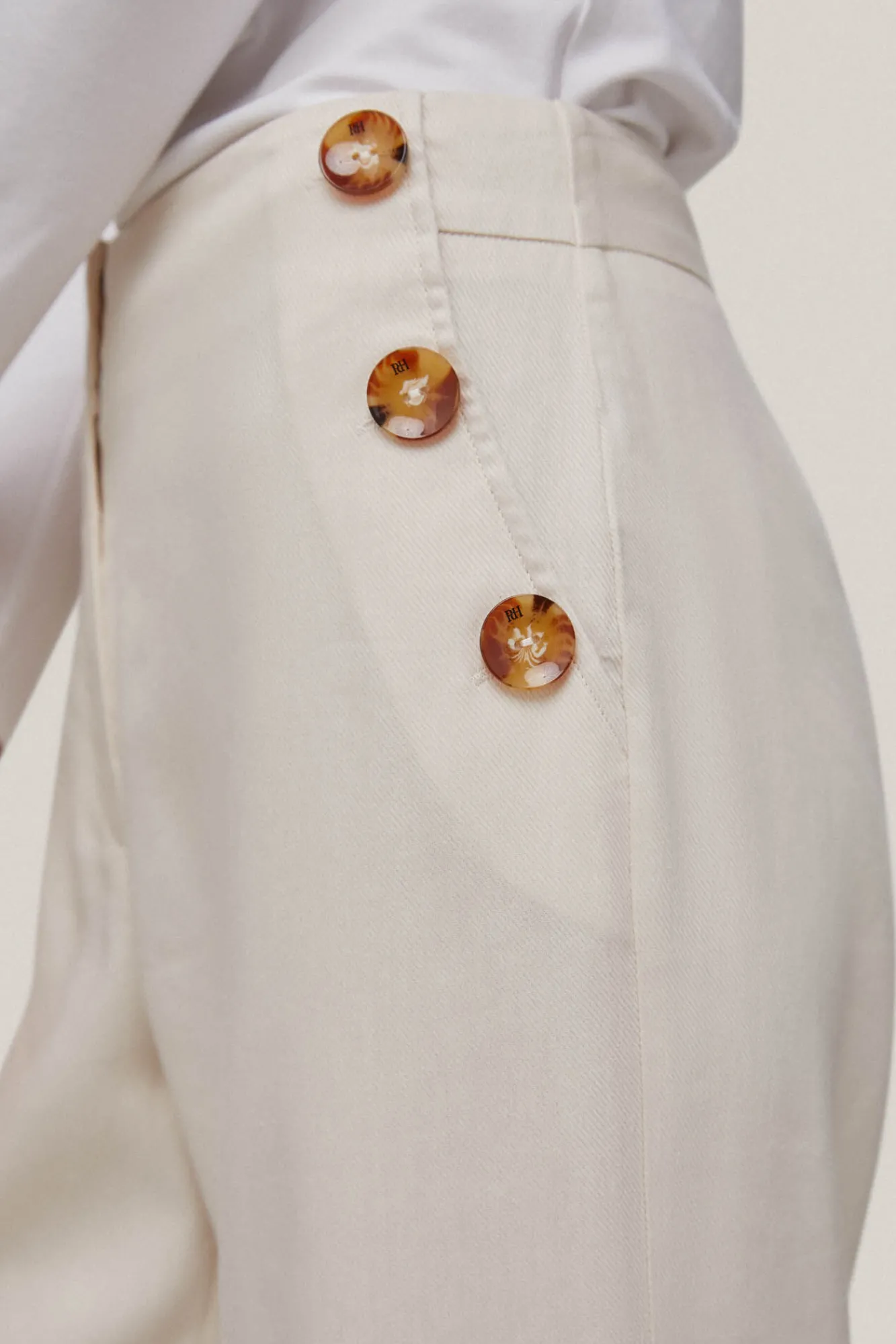 Pantalon Cropped Culotte Con Botones^Pedro del Hierro New