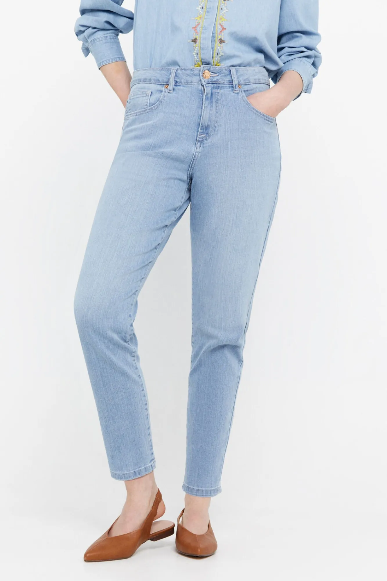 Pantalon Mom Fit^Cortefiel Discount