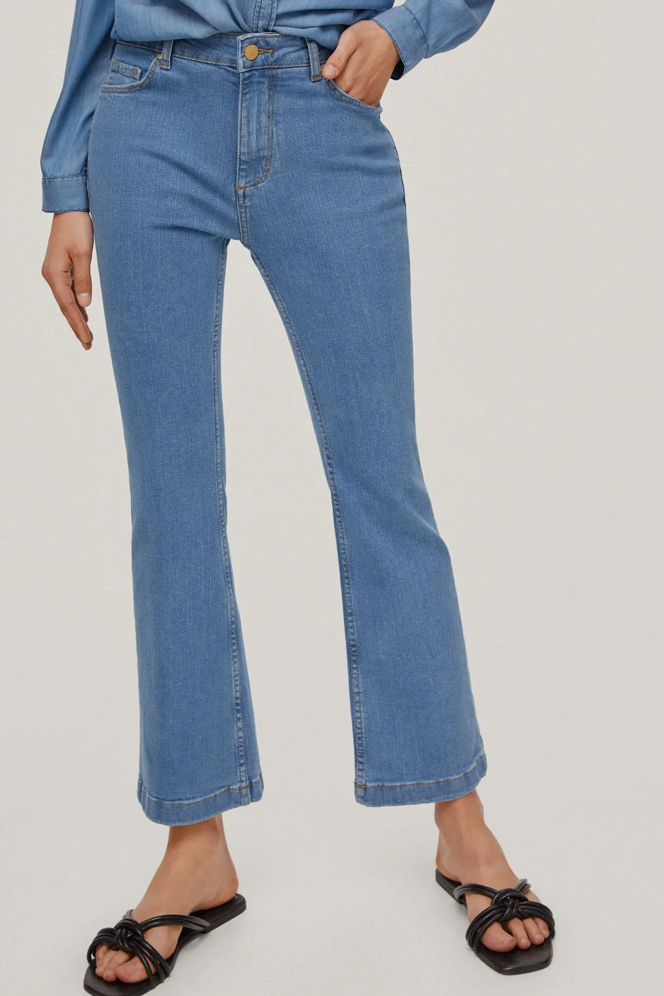 Pantalon Vaquero 5 Bolsillos Flare Fit Cropped^Pedro del Hierro Clearance