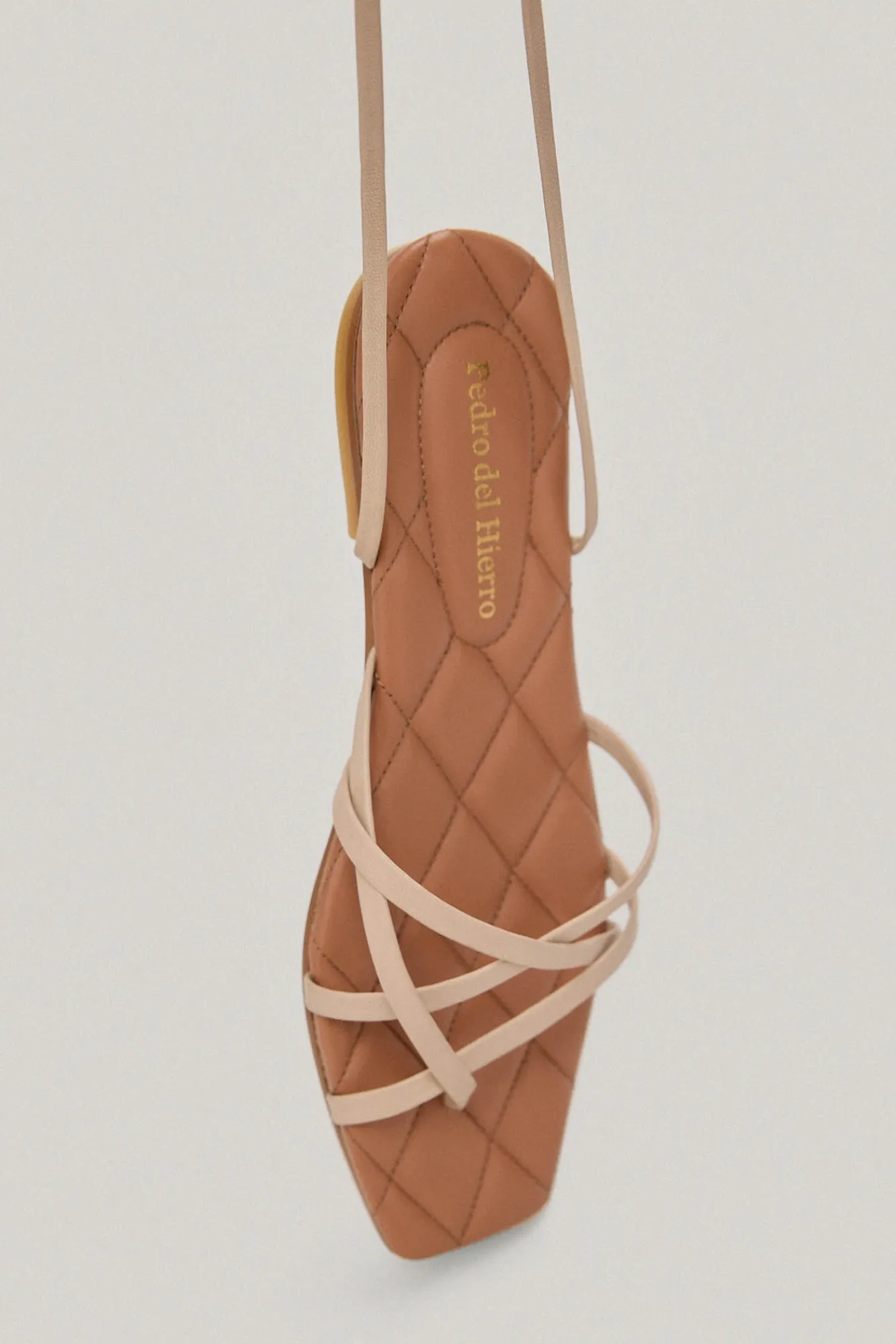 Sandalia Plana De Piel Con Planta Acolchada^Pedro del Hierro Shop