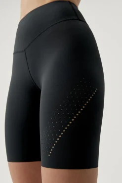 Short Soata Black^Born Living Yoga Sale