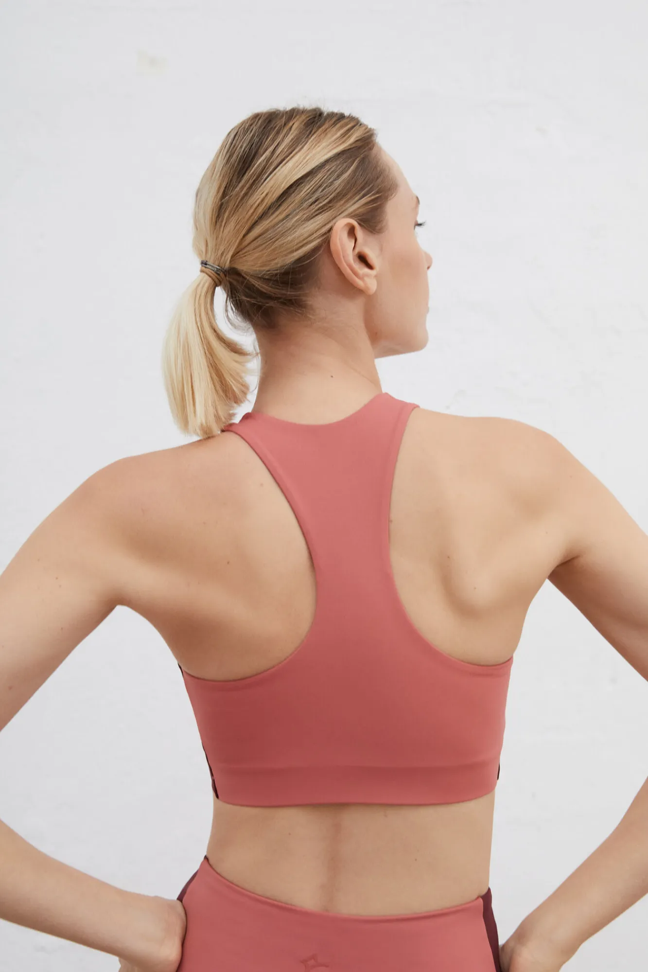 Sujetador Deportivo Halter 4D Stretch^Dash and Stars Flash Sale