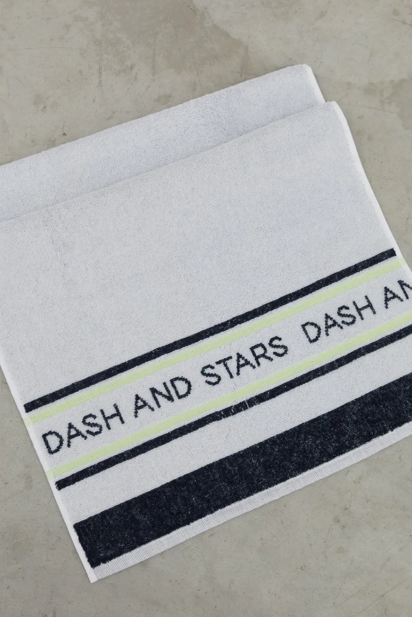 Toalla Blanca Rizo Ligera^Dash and Stars Store