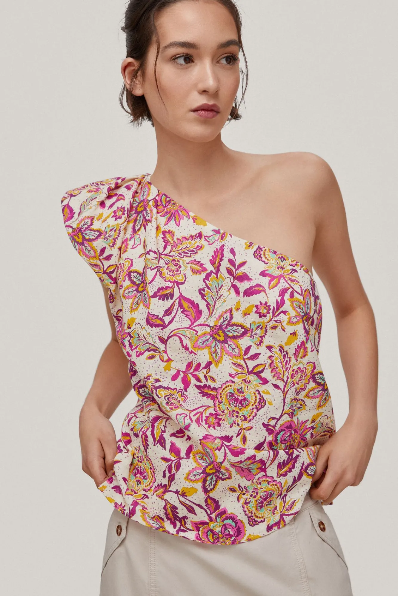 Top Estampado Asimetrico Hombro Abullonado^Pedro del Hierro Online