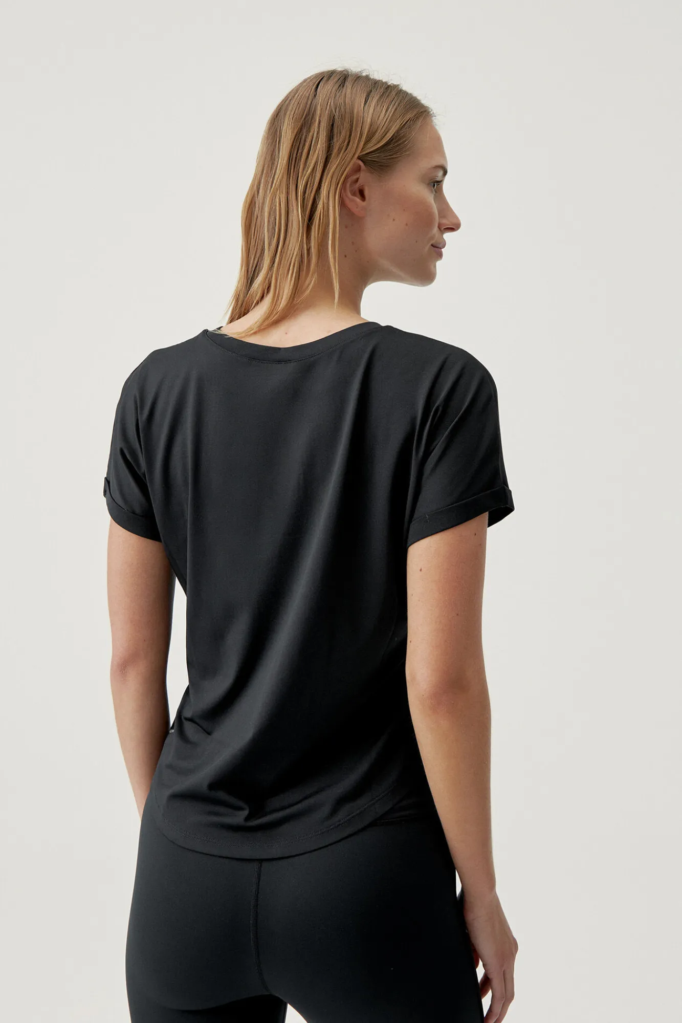 T-Shirt Azami Black^Born Living Yoga Best
