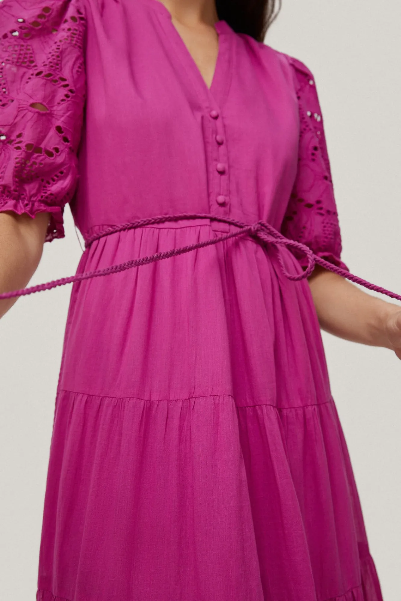 Vestido Largo Con Detalle De Tejido Florar Perforado En Mangas Y Bajo.^Pedro del Hierro Outlet