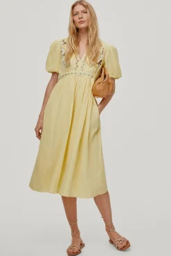 Vestido Largo Rodilla Con Detalle De Bordados Florales.^Pedro del Hierro Sale